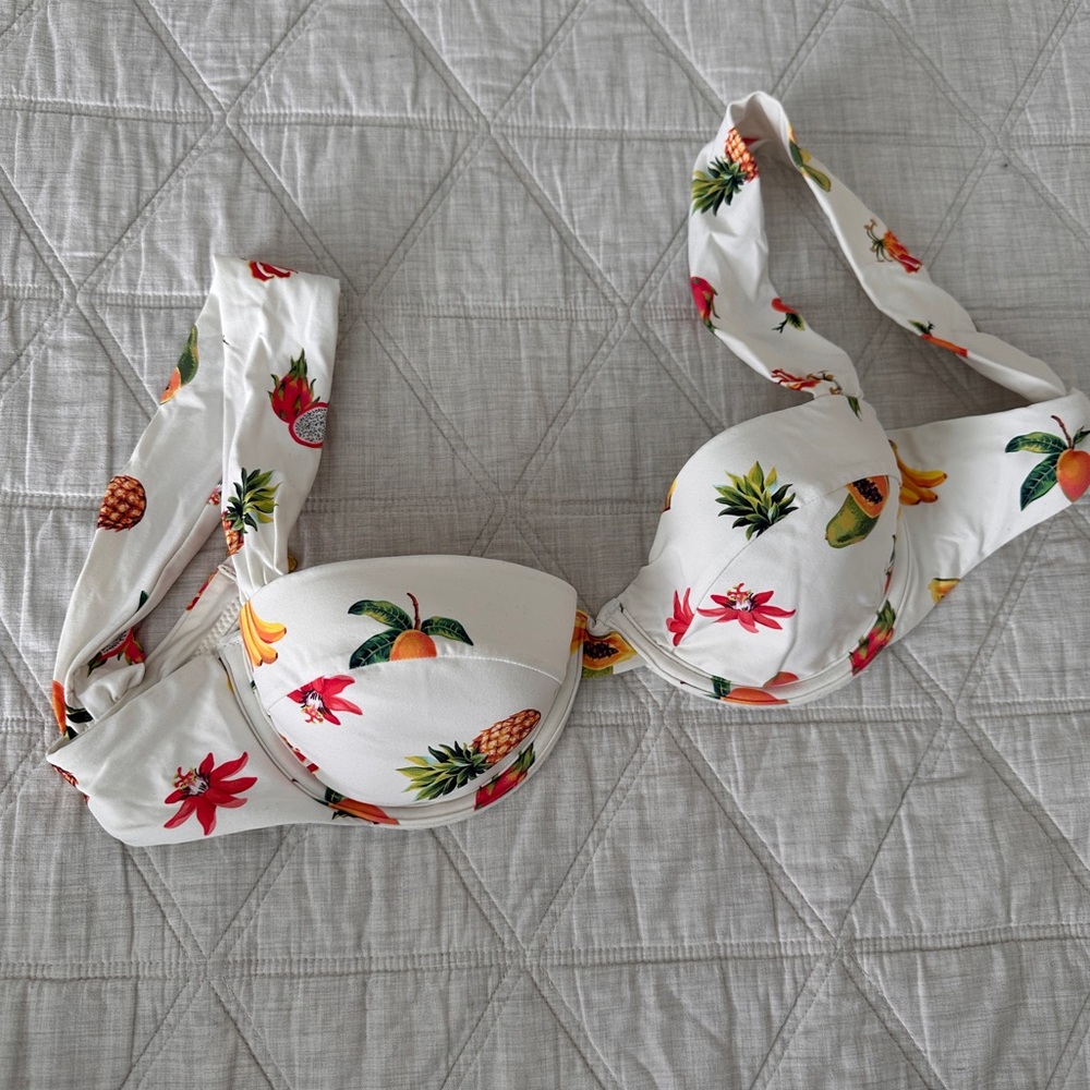 We Wore What Bikini Top 32D
